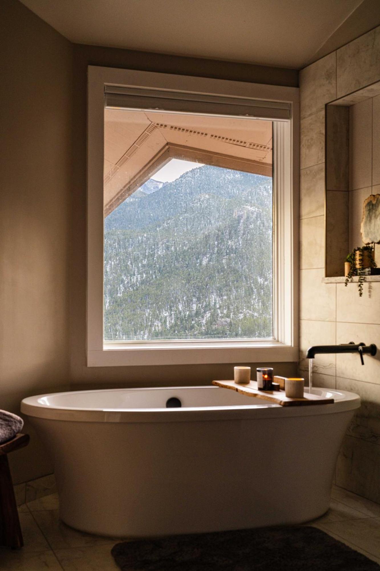 Casa De Cristal-Epic Views-Hottub-Sauna-Sleeps 10-Luxury Linens-Stocked Kitchen Estes Park Exterior photo